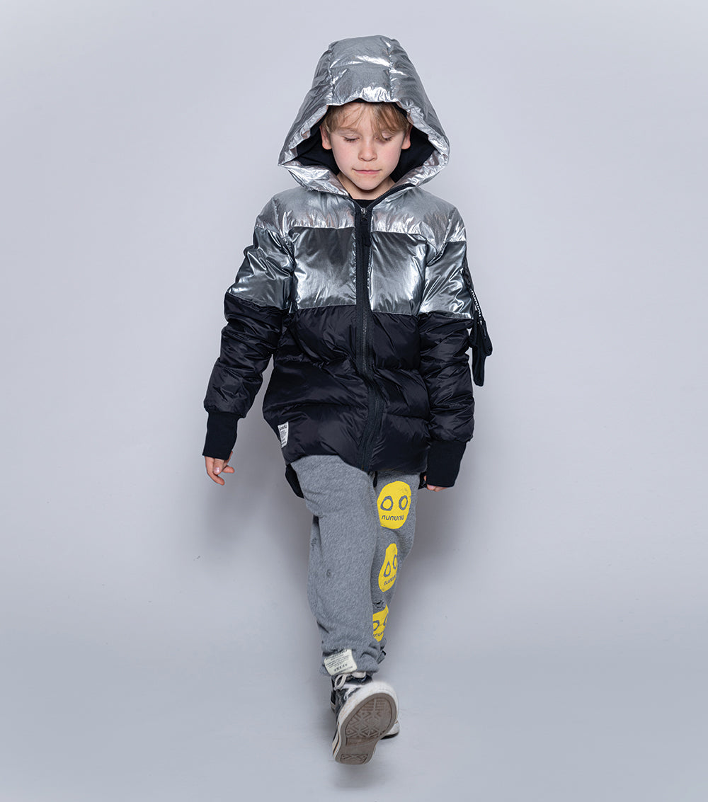 Kid | Trio Mischief Cat Down Jacket | Black x Silver
