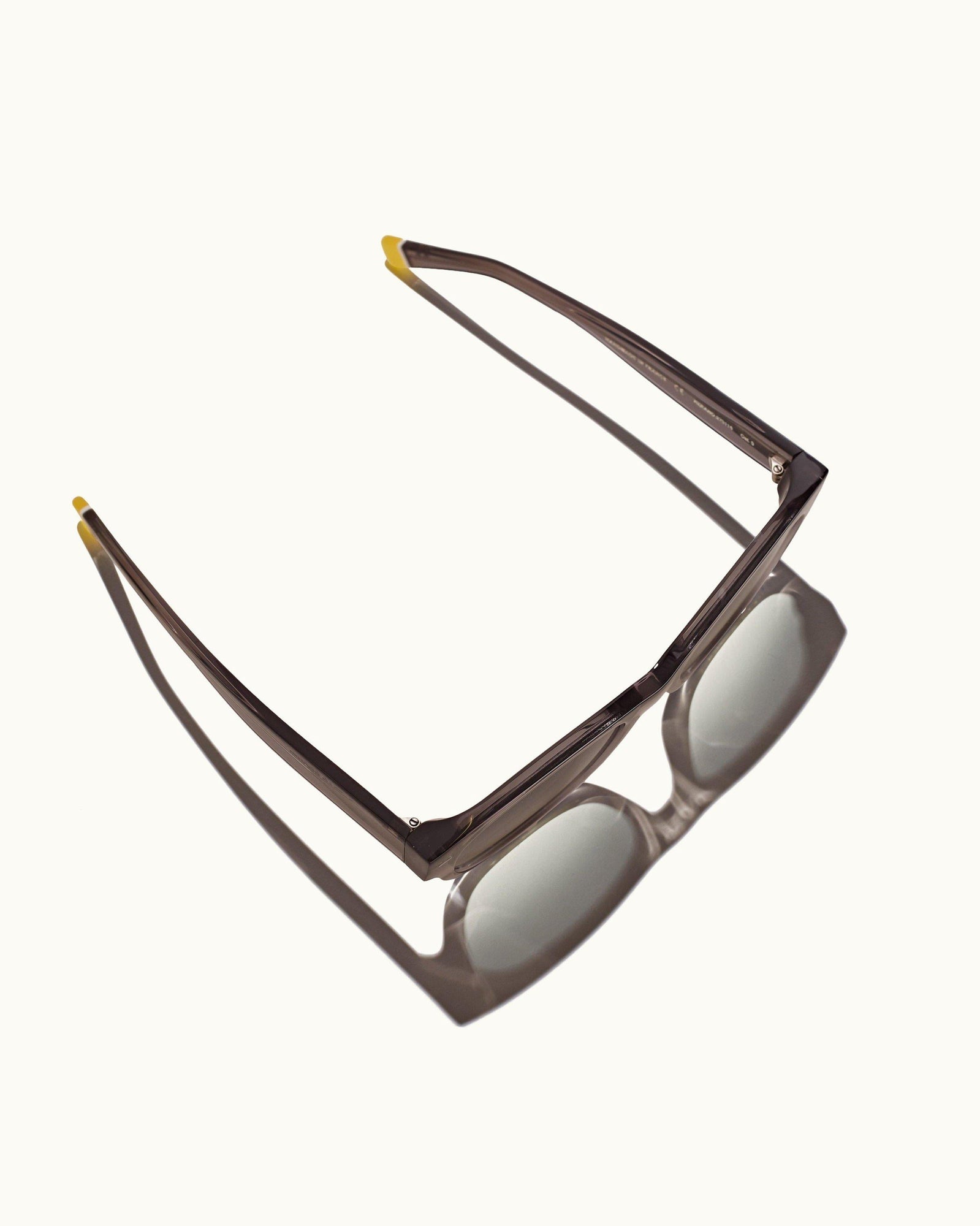 Nerano Grey D Frame Sunglasses | Grey