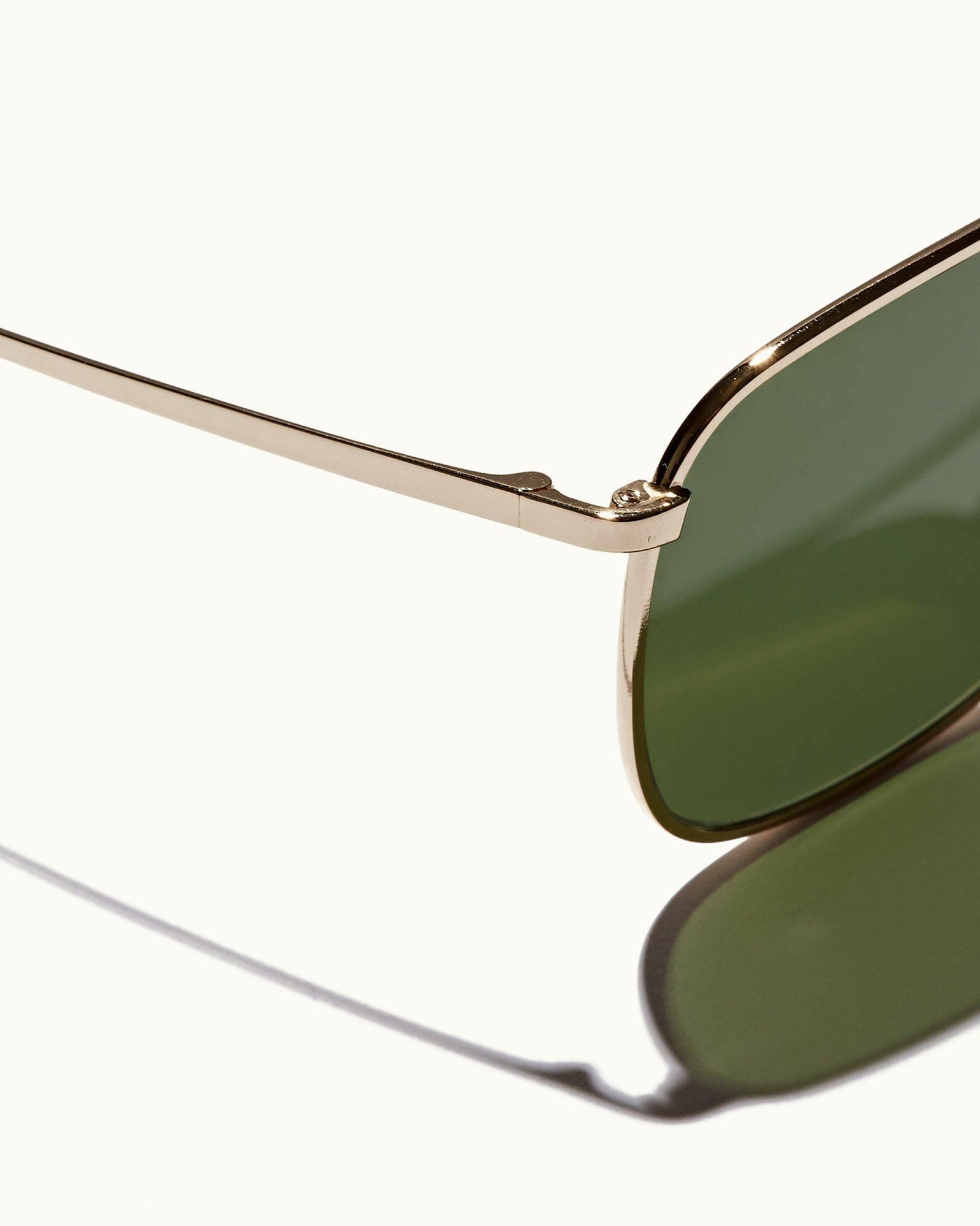 Tulum Shiny Pale Gold Square Frame Sunglasses | Shiny Pale Gold