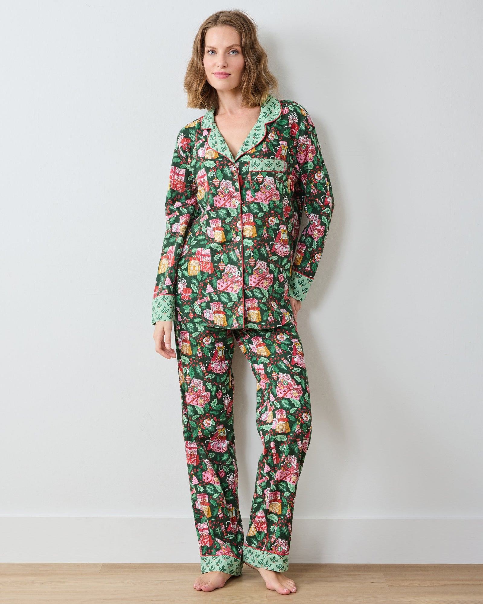 Holly Gifts - Lightweight Flannel Long PJ Set - Garland - Printfresh