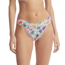 Signature Lace Low Rise Thong | Still Blooming