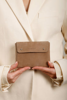 Medium Pouch | Nutmeg