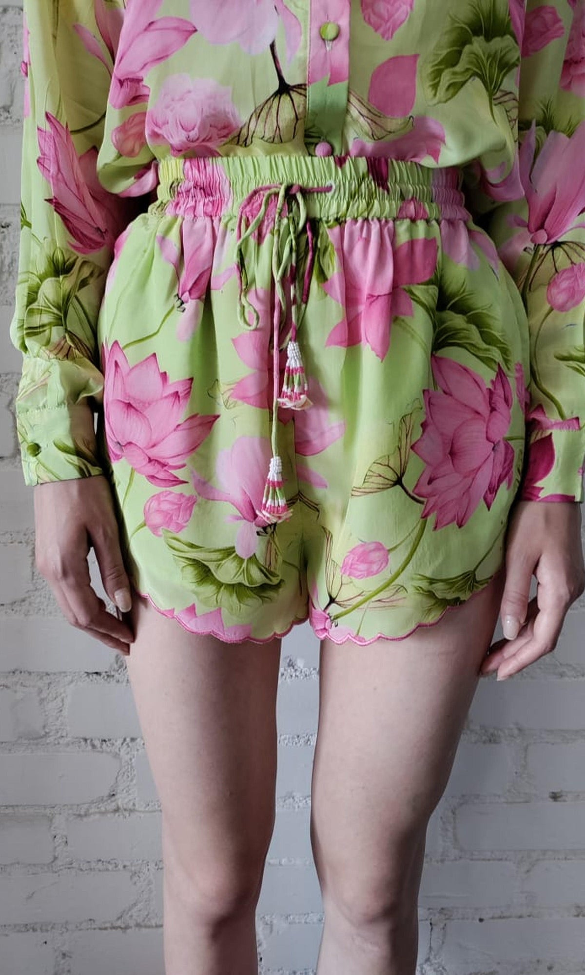 Rococo Sand | Ren Polyester Crepe Shorts | Green
