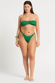 Blake Bandeau | Emerald Shimmer