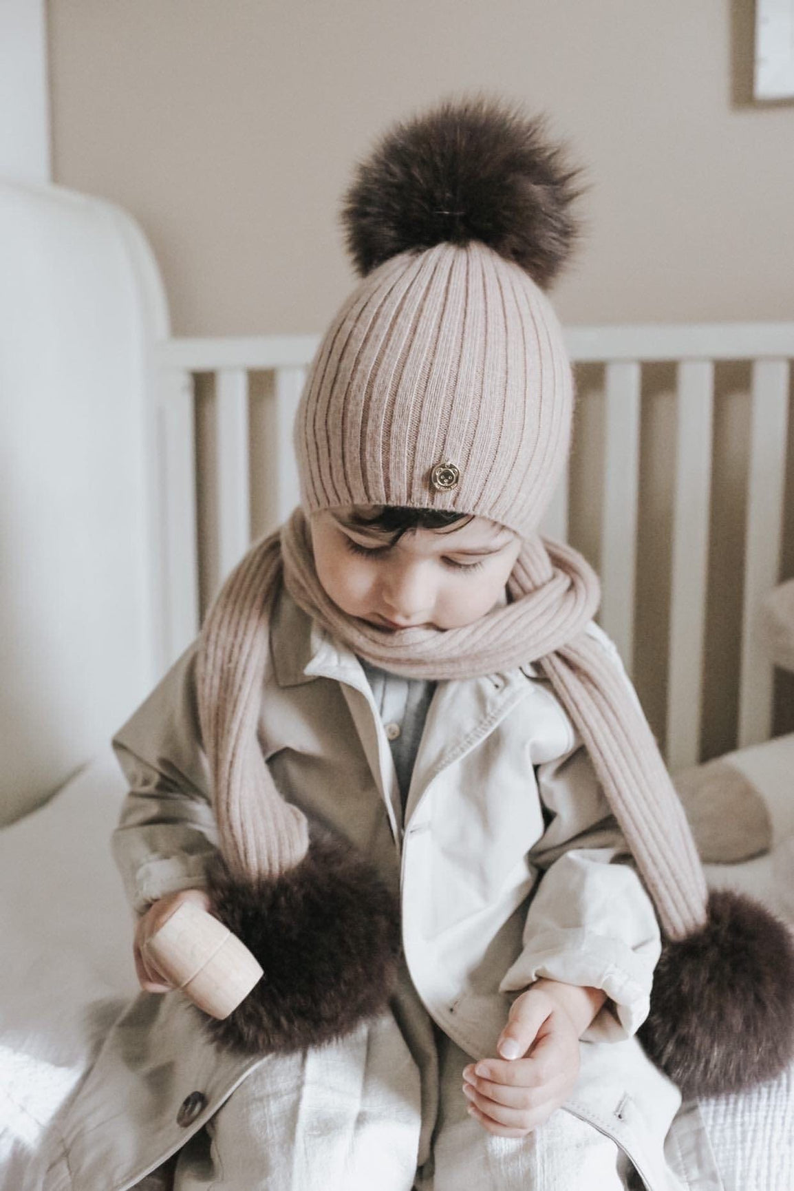 Unisex | Misha Ribbed Angora Hat Fur Pom | Beige x Brown
