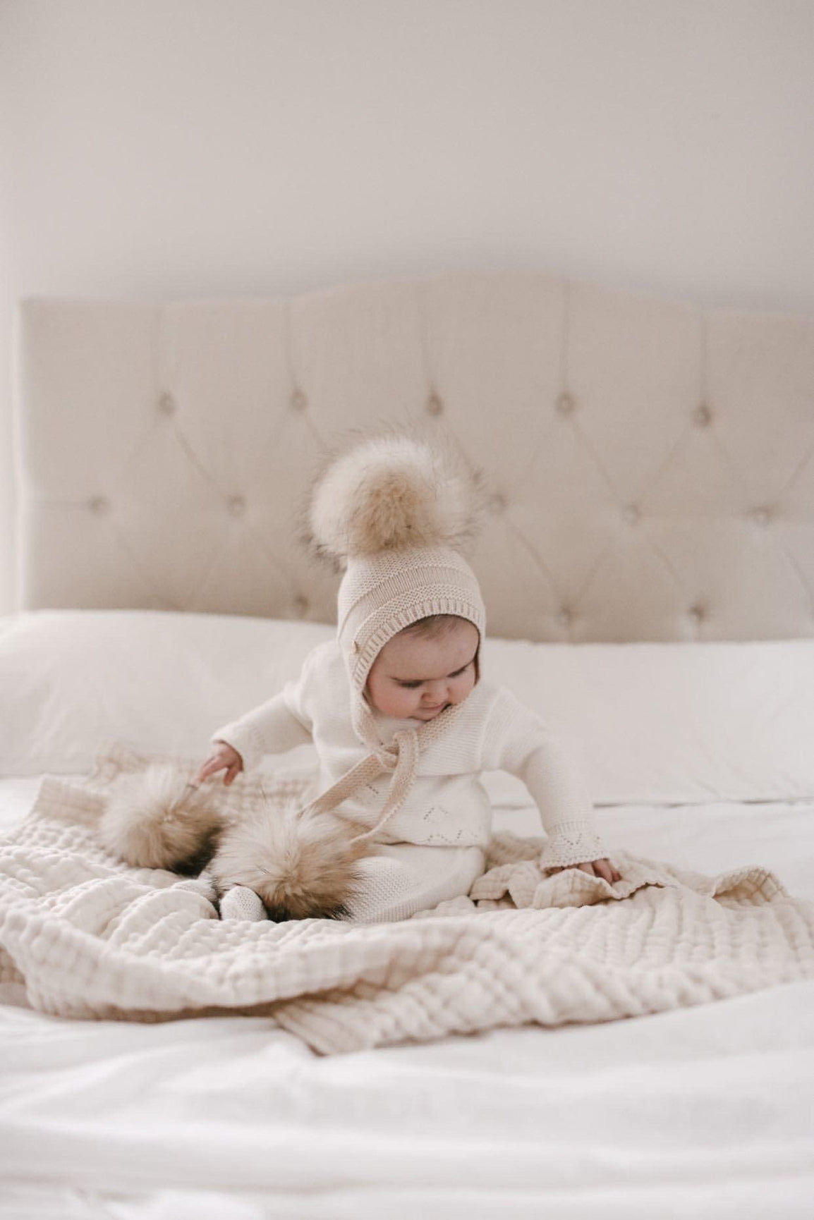 Unisex | Pasha Three Pom Hat Cream Poms | Beige