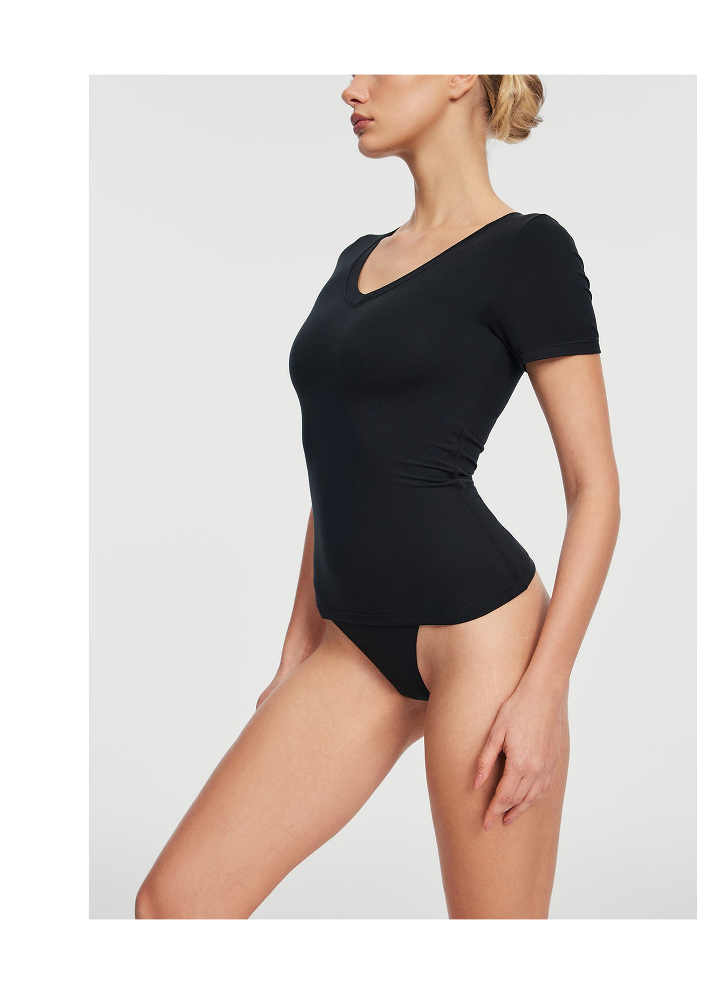 V-Neck T-shirt | Black