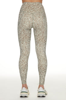 Varley | Form High Pocket Legging 25 | Seagrass Sketched Leopard