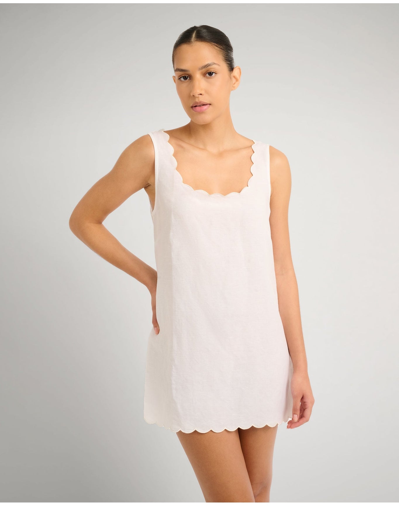 Women | Air Linen Scallop Shift Dress | White