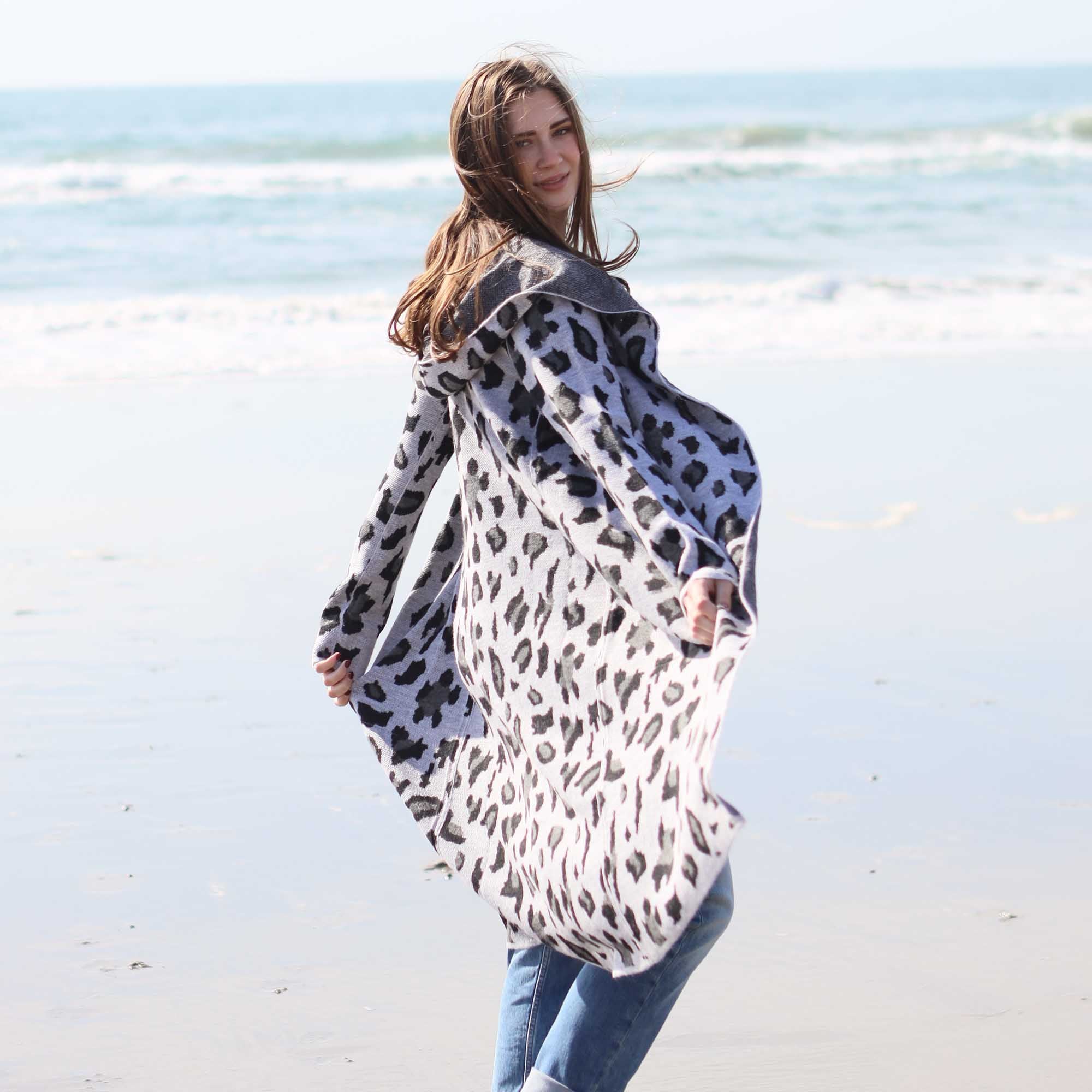 Pantera Cardigan | Light grey