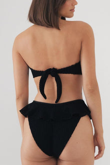 Tamarindo Ruffle Bikini Bottom | Black Crochet