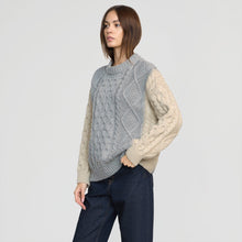 Dassie Oversized Color-Block Cable Sweater | Heather Grey / Oatmeal