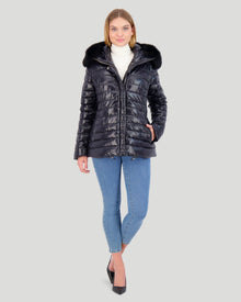 Après-Ski Jacket With Detachable Fo Hood Trim | Women | Black x Black