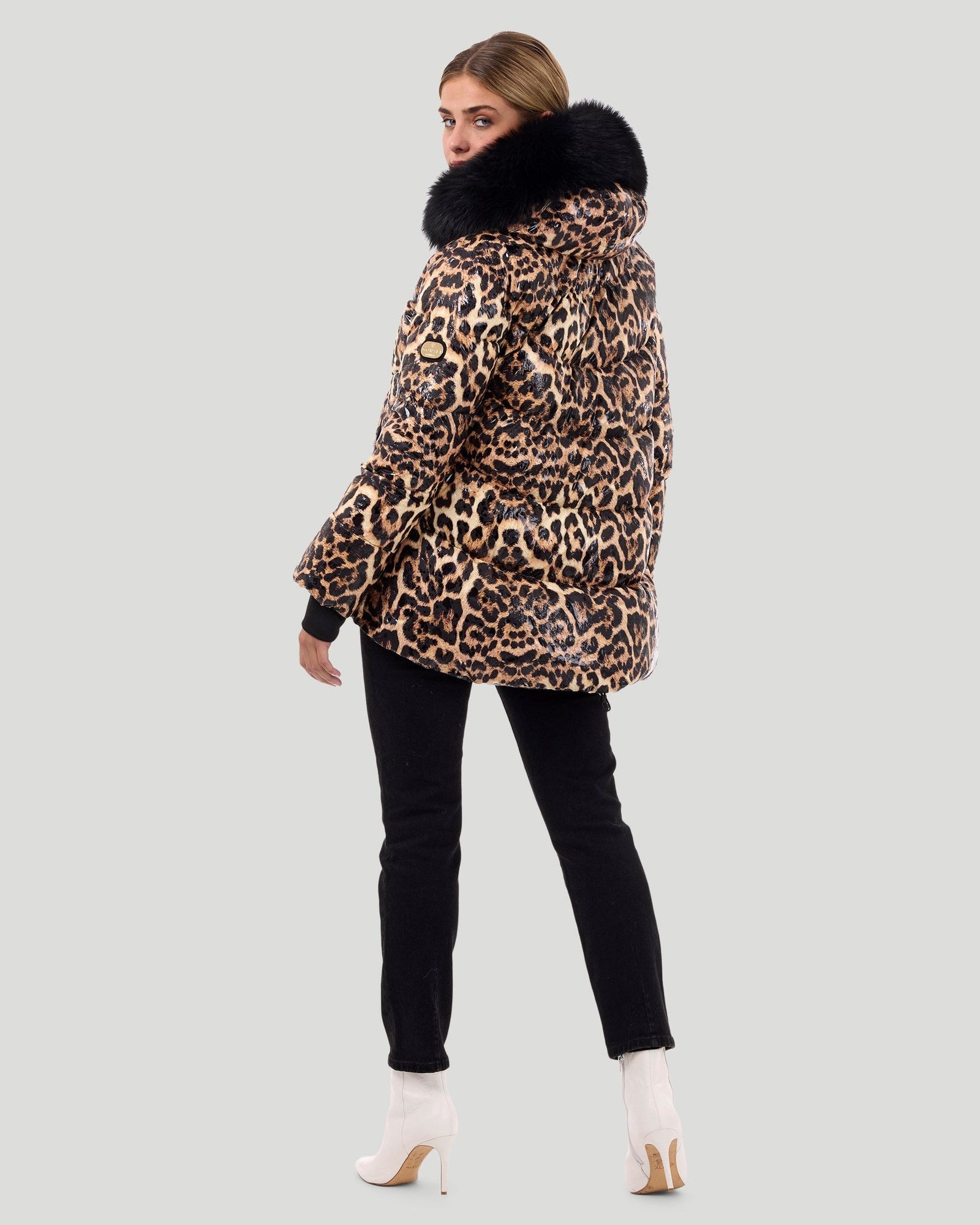 Après-Ski Jacket With Detachable Toscana Shearling Lamb Hood Trim | Women | Brown Leopard x Black