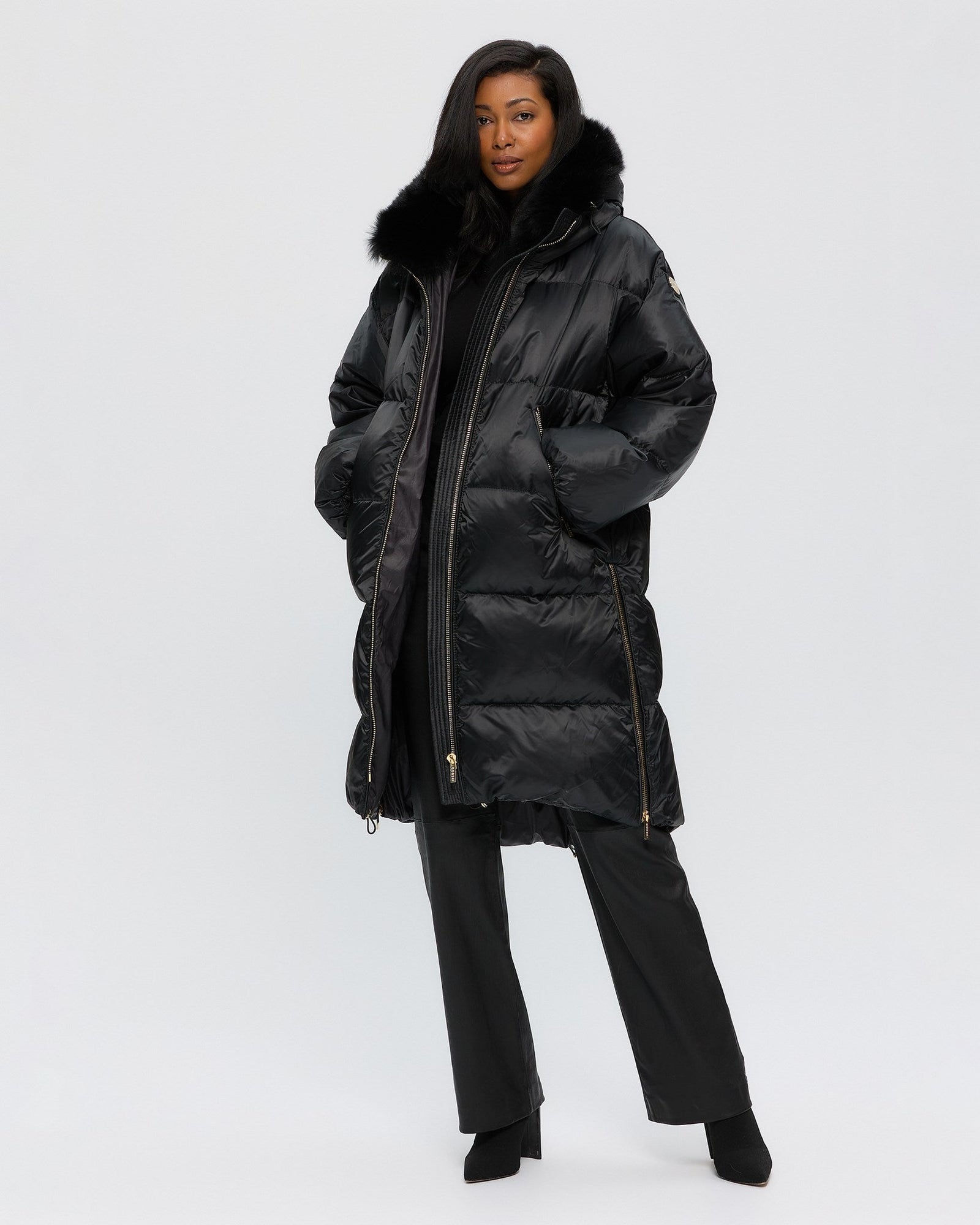 Après-Ski Jacket With Detachable Toscana Shearling Lamb Hood Trim | Women | Black x Black (V9)