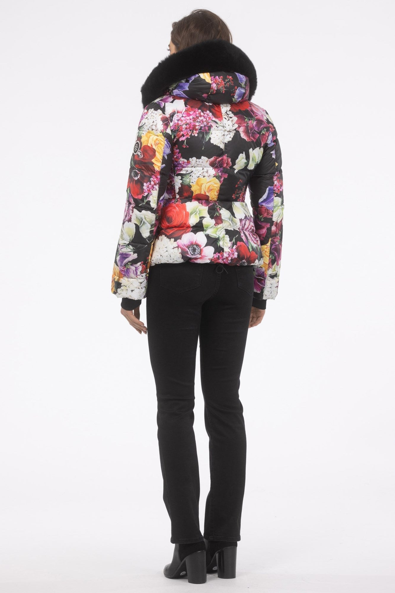 Après-Ski Jacket With Detachable Toscana Shearling Lamb Hood Trim | Women | Black Floral x Black