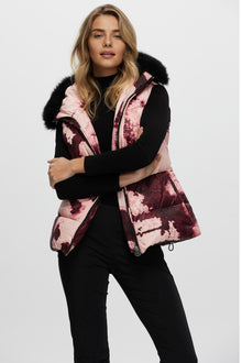 Après-Ski Vest With Detachable Toscana Shearling Lamb Hood Trim | Women | Burgundy Abstract x Black (V1)