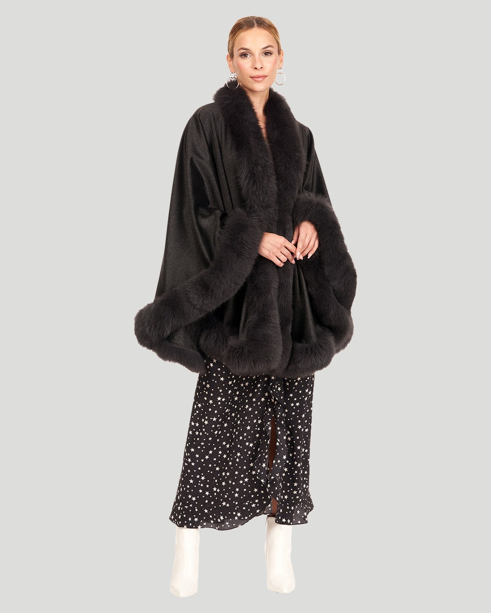 Cashmere Cape With Fox Trim | Women | Anthracite