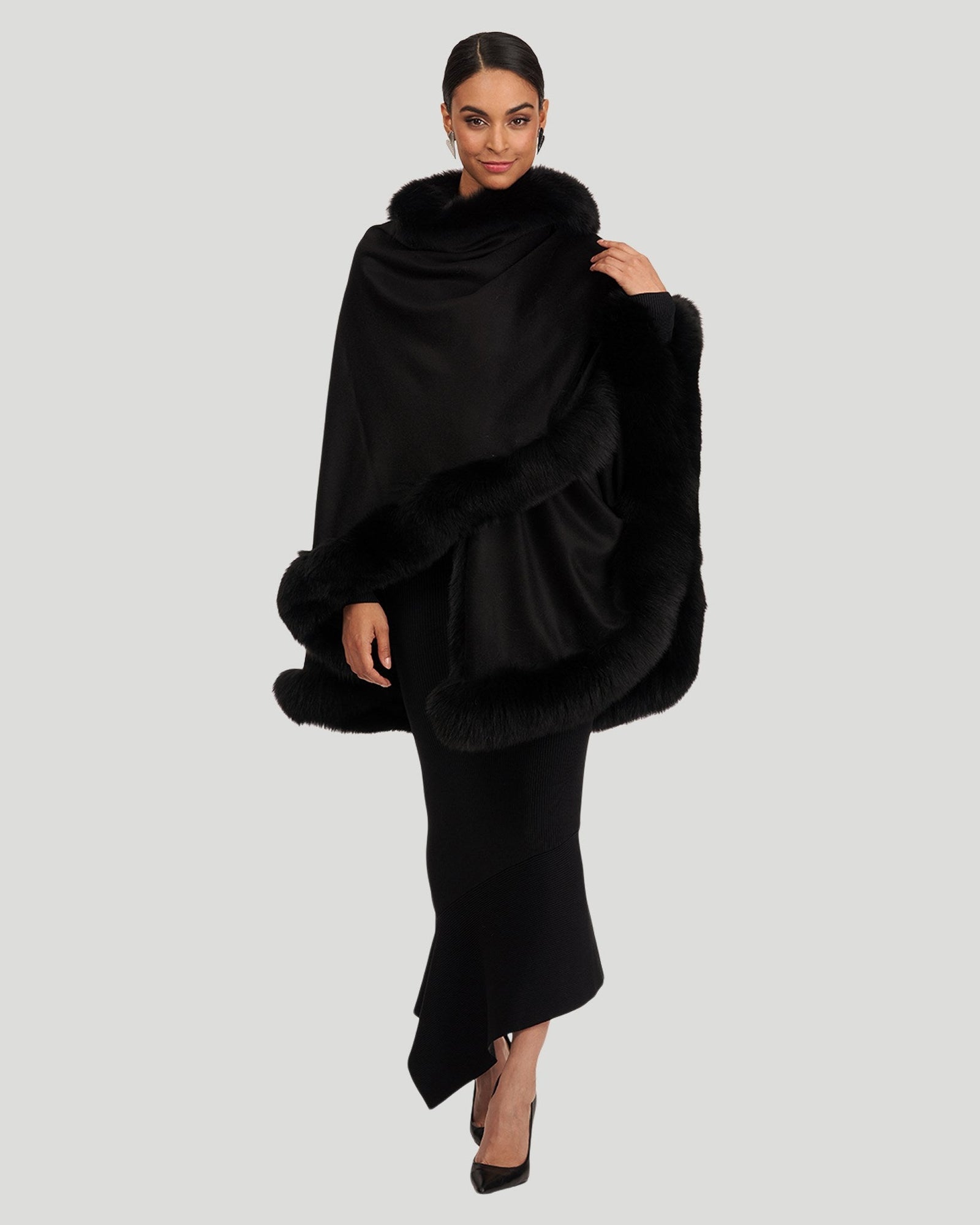 Cashmere Cape With Fox Trim | Women | Black