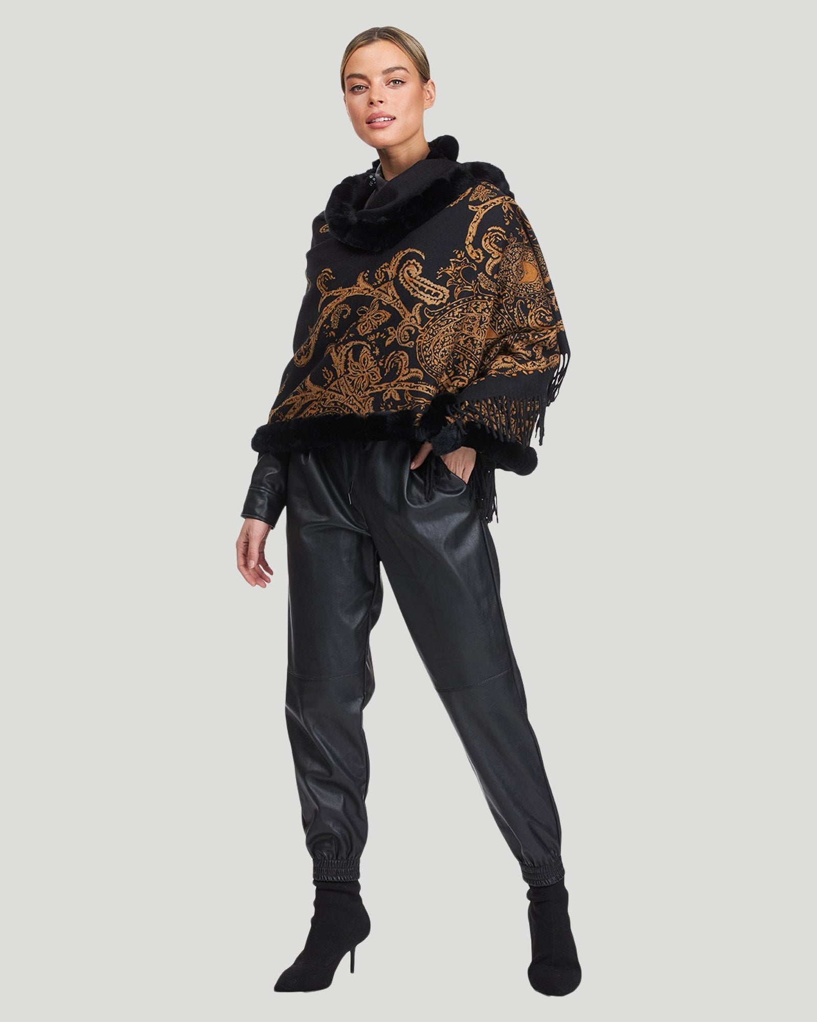 Cashmere Stole With Rex Rabbit Square Top And Bottom | Women | Black Gold Paisley