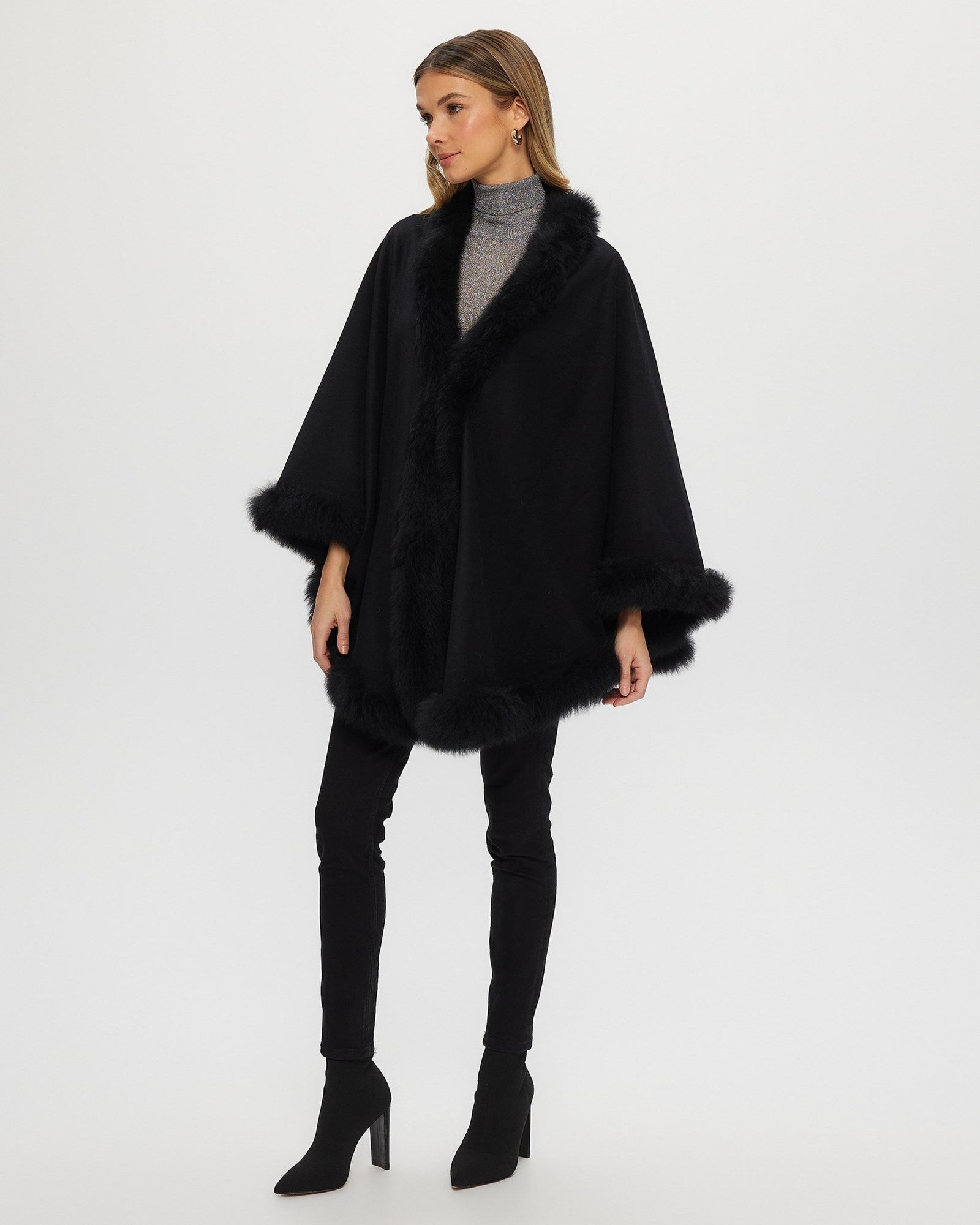 Cashmere & Wool Cape With Toscana Shearling Lamb Trim | Women | Black