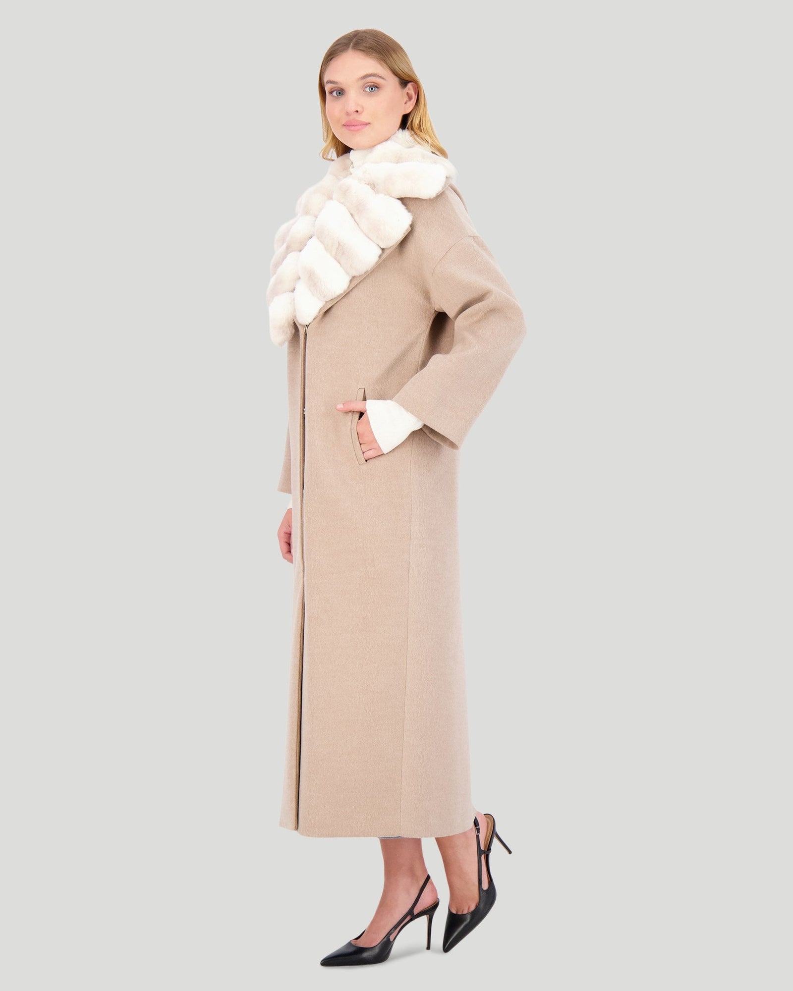 Fabric Coat With Chinchilla Collar | Women | Beige x Beige