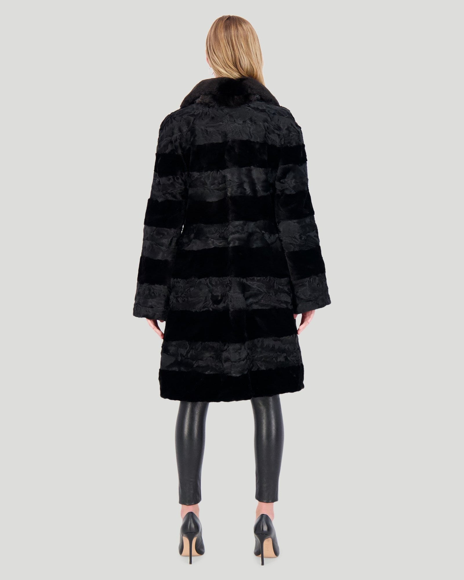 Lamb Short Coat With Mink Sections | Women | Black