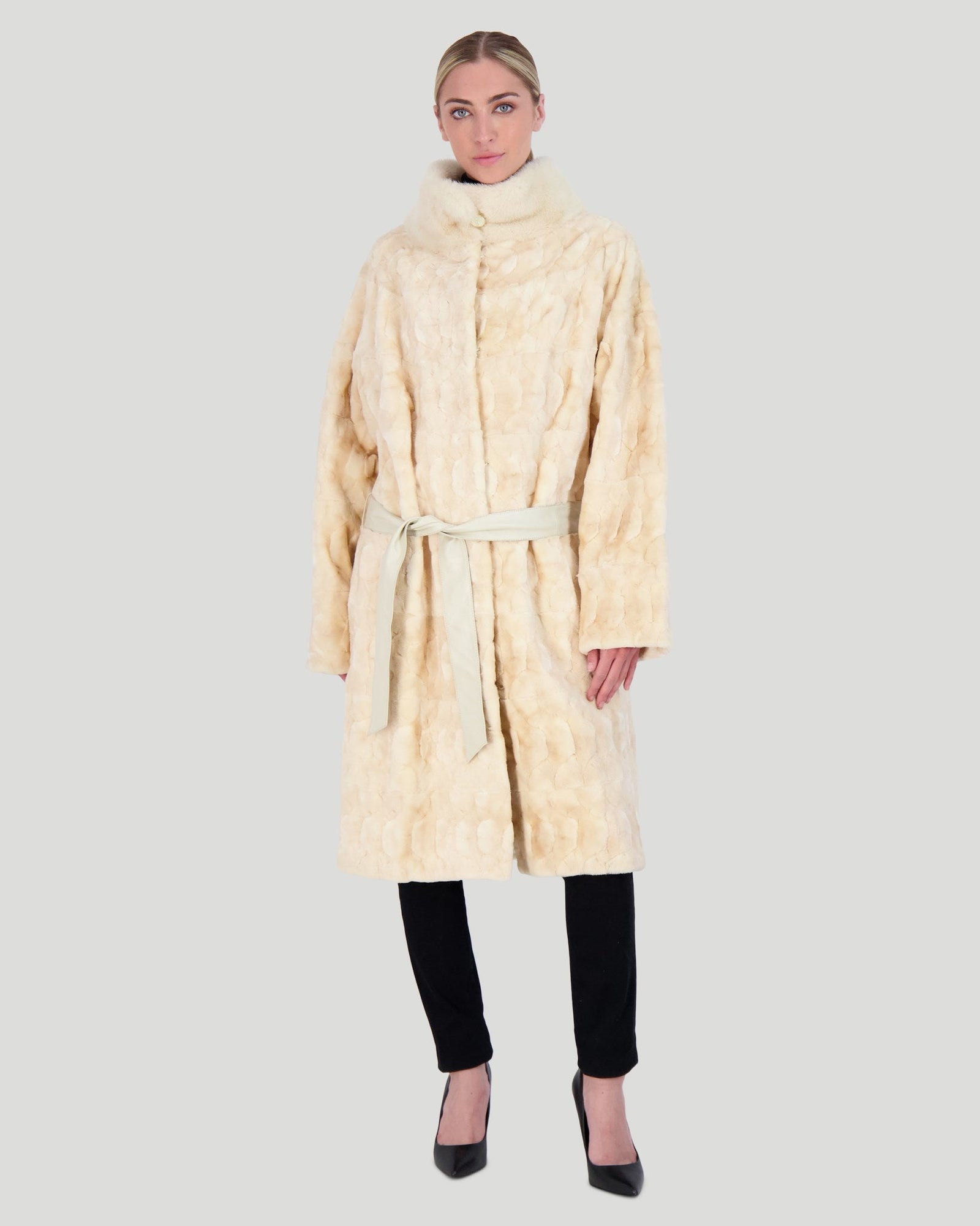 Mink Sections Short Coat | Women | Pearl