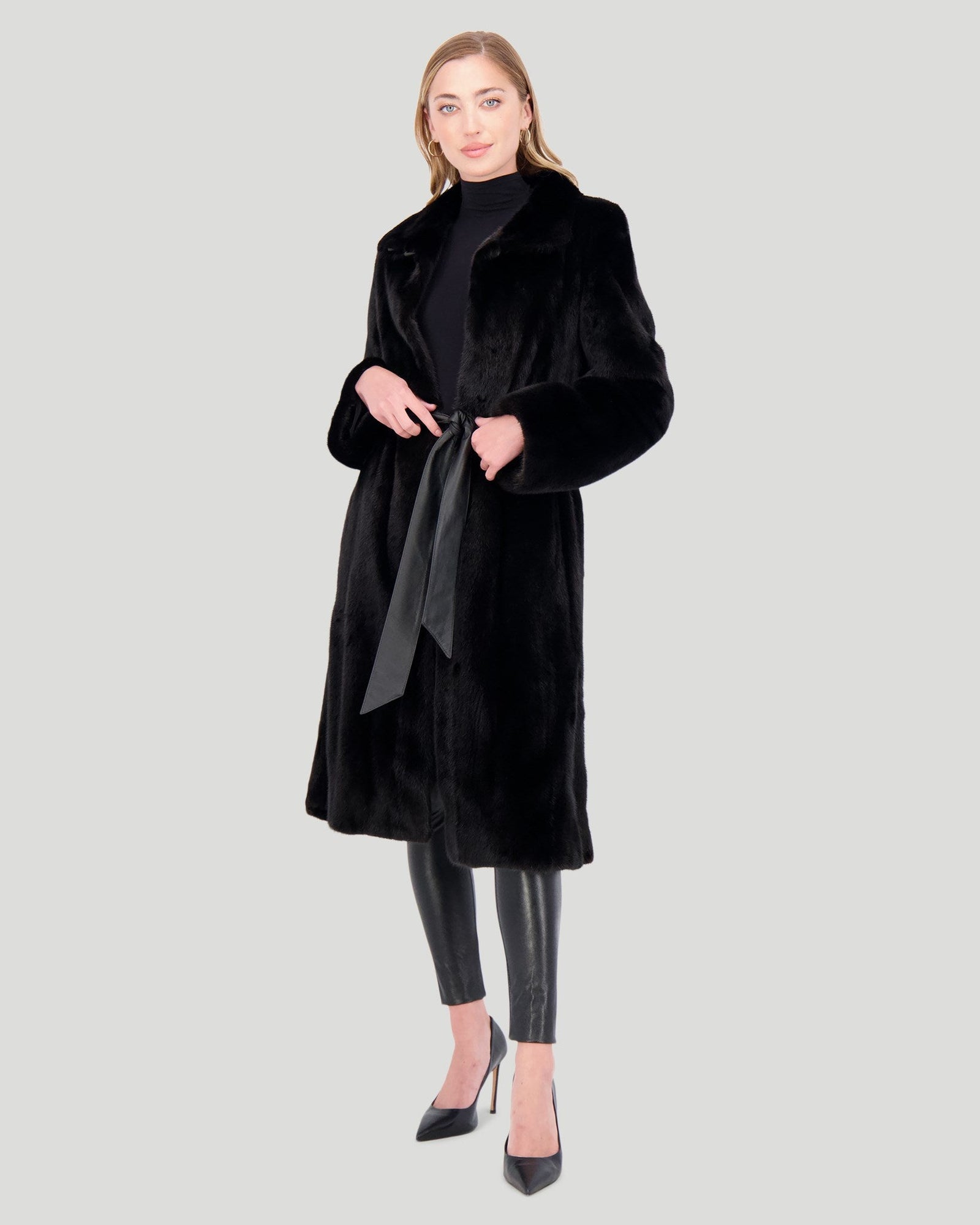 Mink Short Coat | Women | Black (V4)