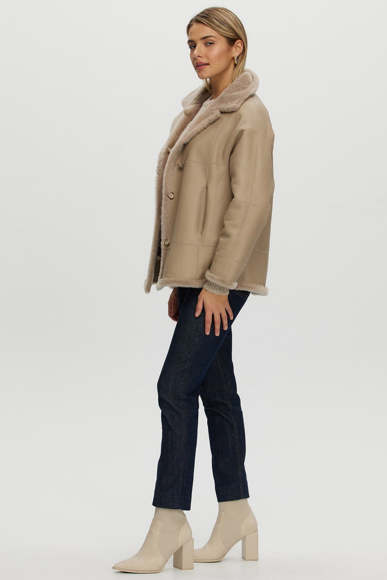 Reversible Shearling Lamb Jacket | Women | Beige