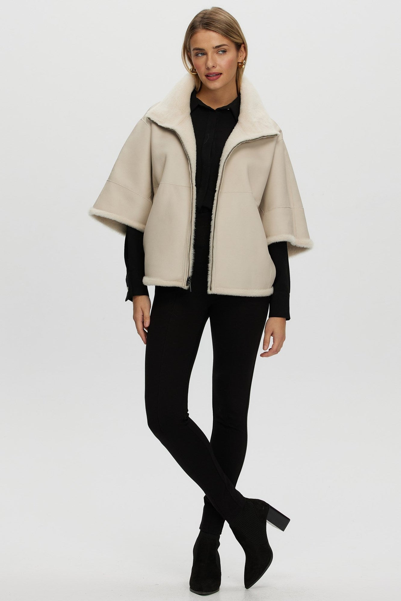 Reversible Shearling Lamb Short Sleeve Zip Cape | Women | Cream