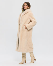 Sheared Select Cashmere Goat Coat With Select Cashmere Goat Collar | Women | Light Beige