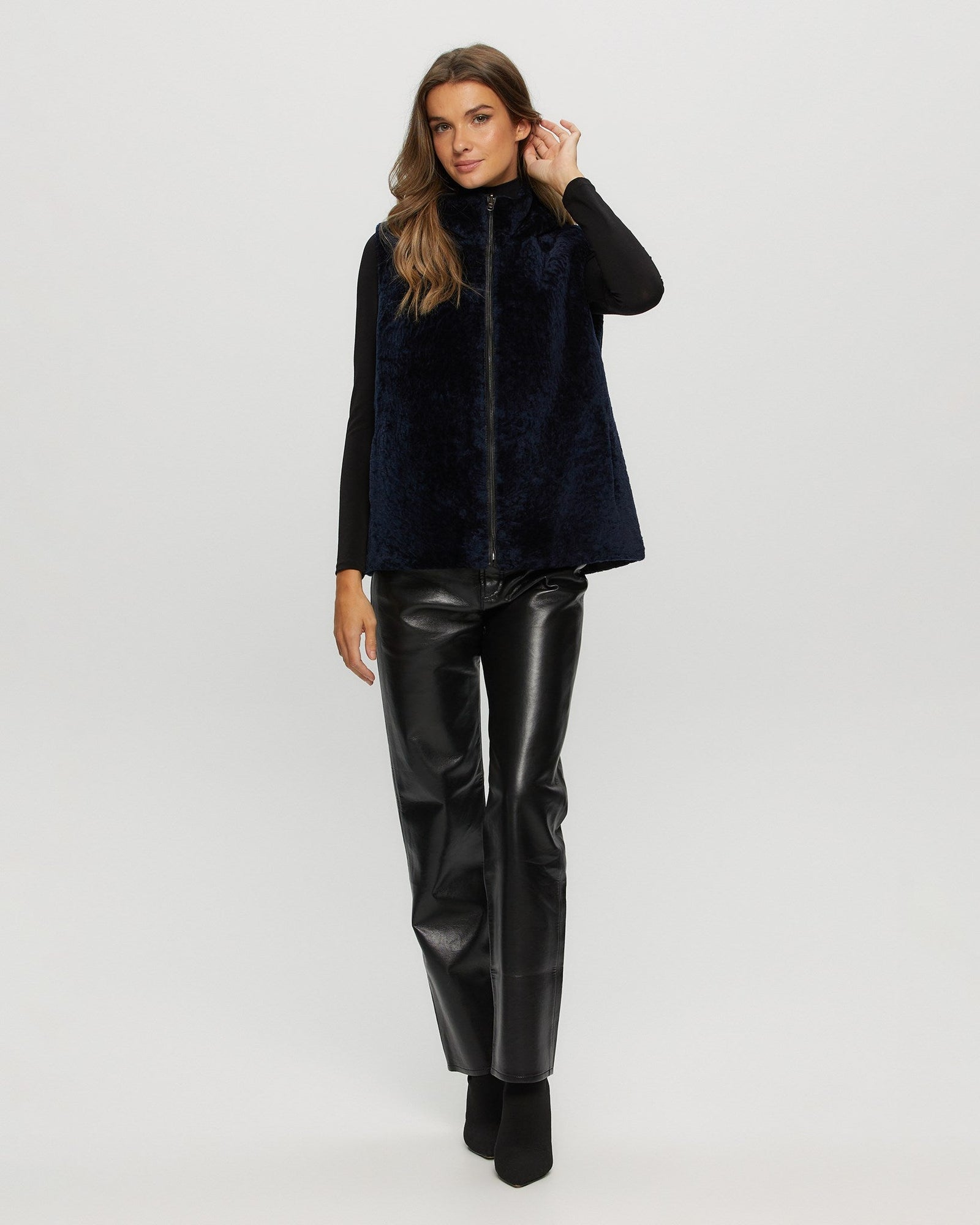 Tetured Shearling Lamb Zip Vest Hooded Reversible To Taffeta | Women | Navy x Black