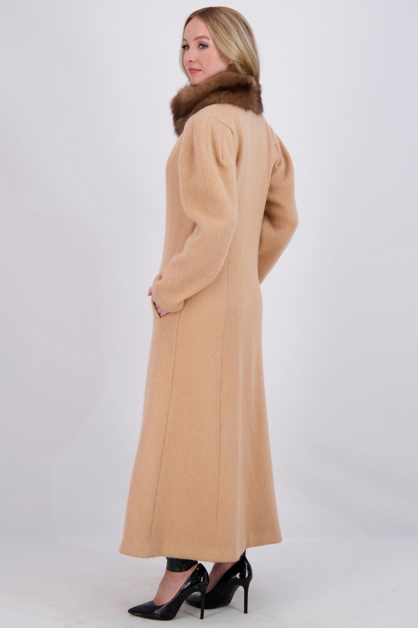 Wool Coat With Sable Collar | Women | Beige