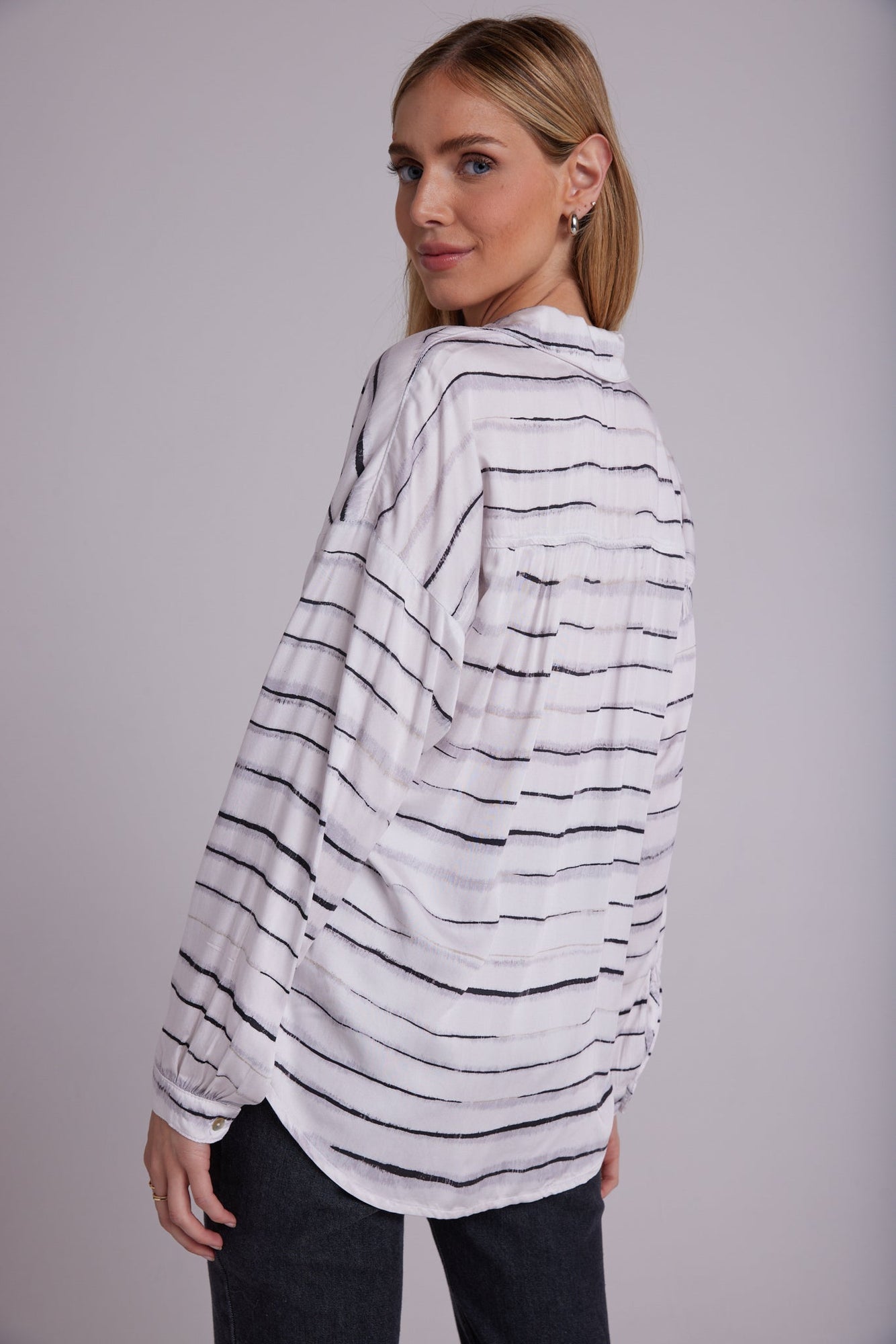 Long Sleeve High Low Hem Shirt - Frosted Stripe Print