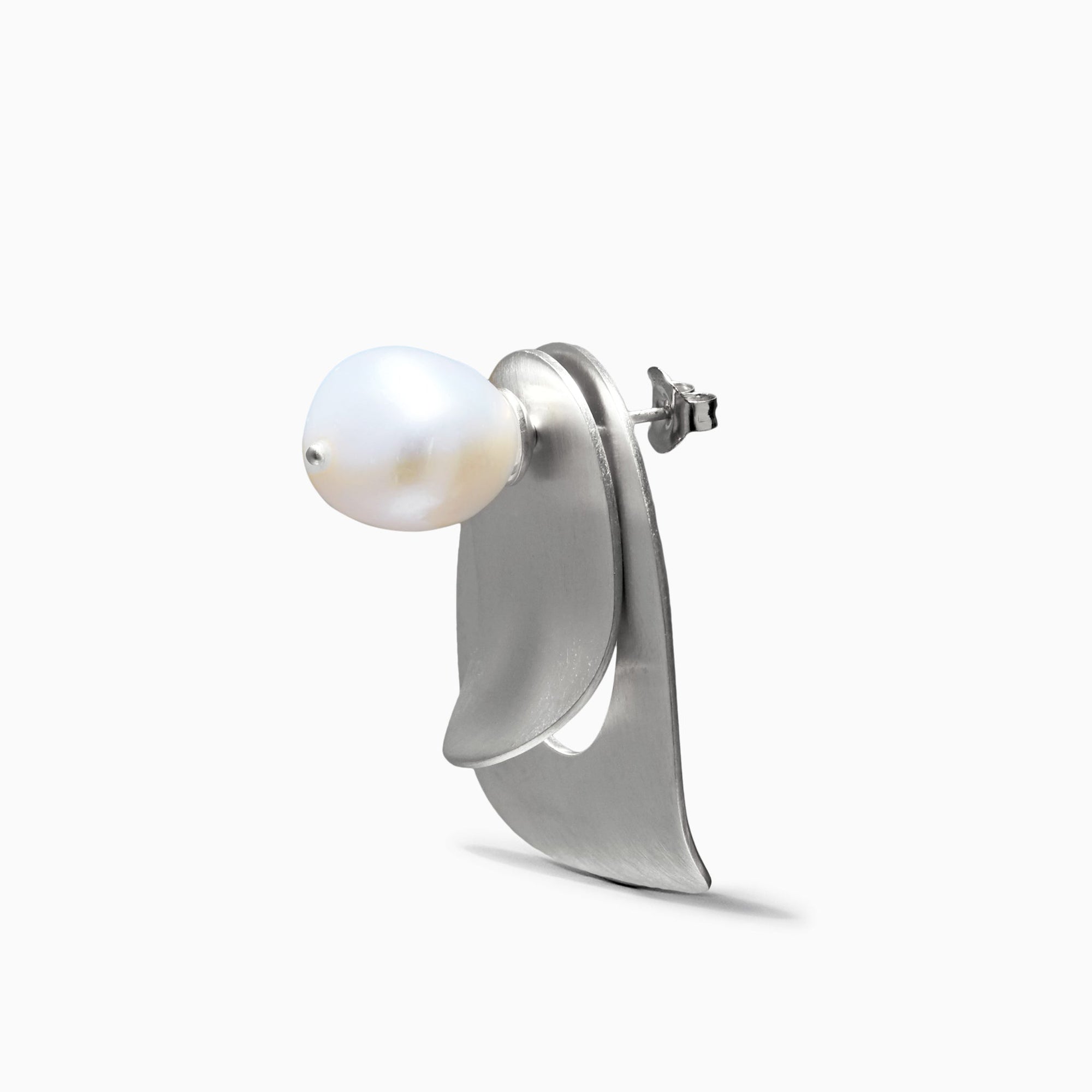 Yoko Earrings | Silver | Freshwater Pearls