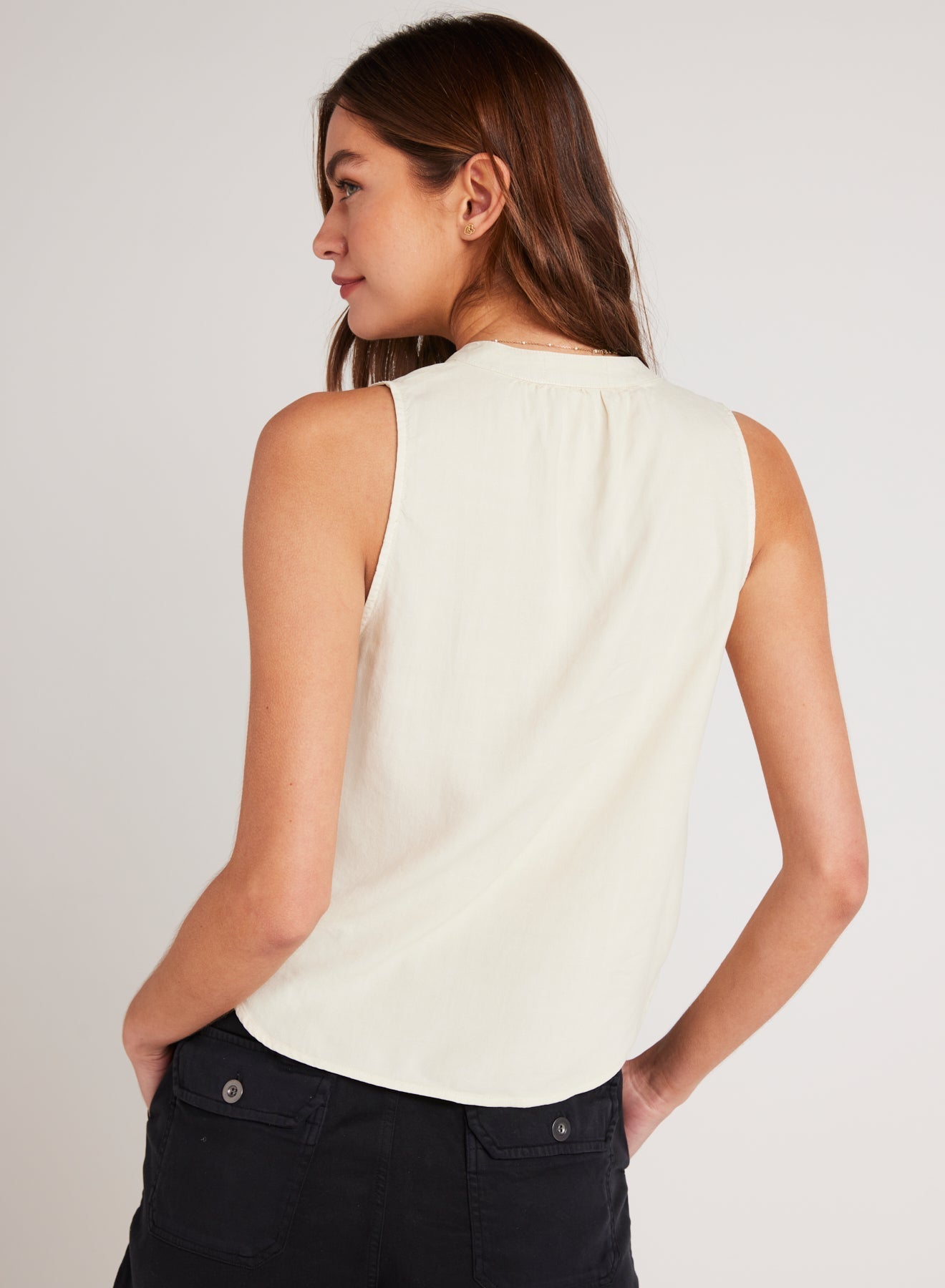 Sleeveless Pullover | Cliffside